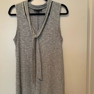 Sleeveless sweater top